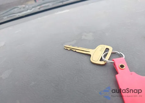 2004 Toyota Corolla Ce z USA, uszkodzony, nr VIN JTDBR32E542032431